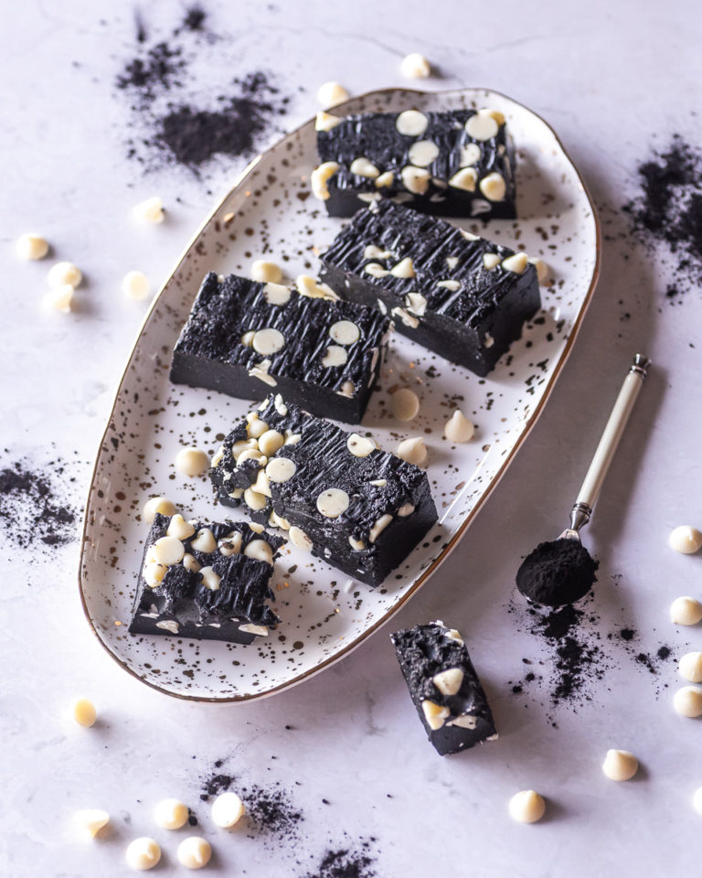 Cookies and Cream Protein Bar Primal Wellness