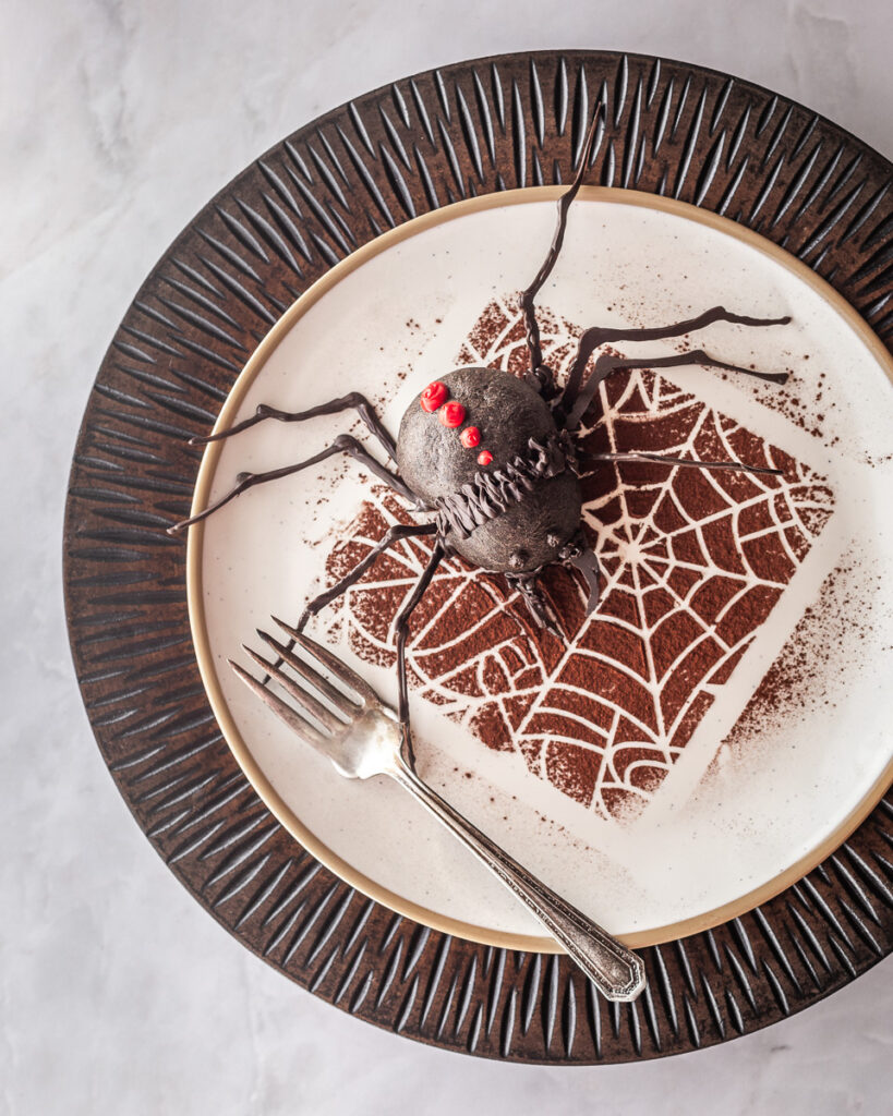 Mirror Glaze Spider Recipe: Create Exquisite Sweet Delicacies